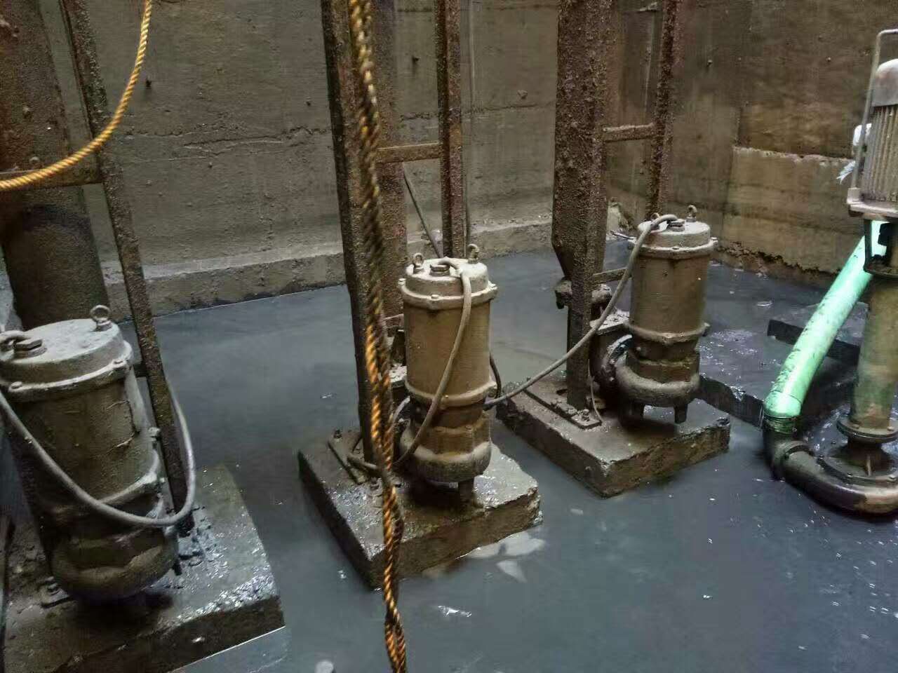 南靖污水池清理